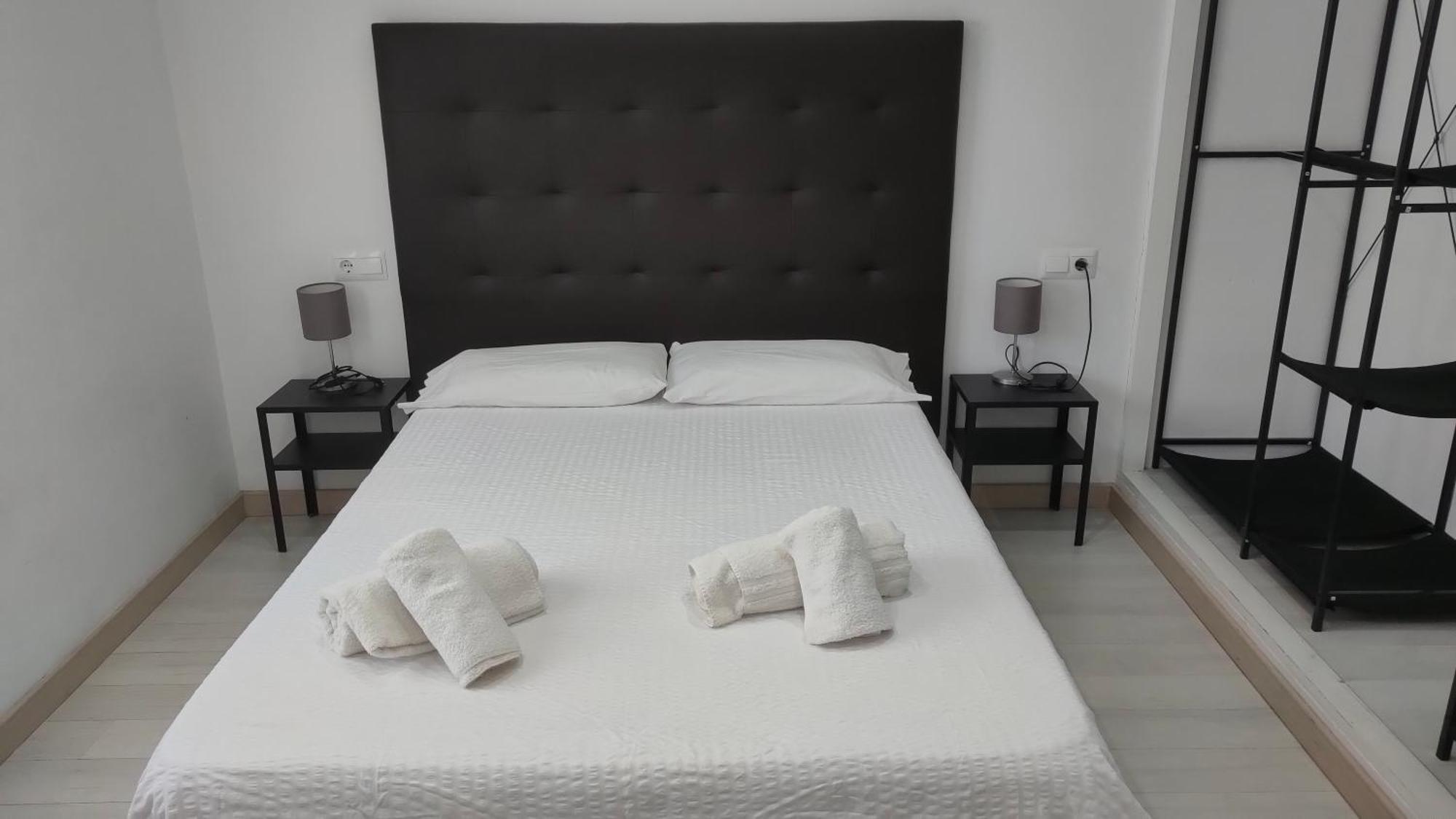 Ferienwohnung Piso Con Parkinprivado Y A10Minutosdelaplayaandando Málaga Exterior foto