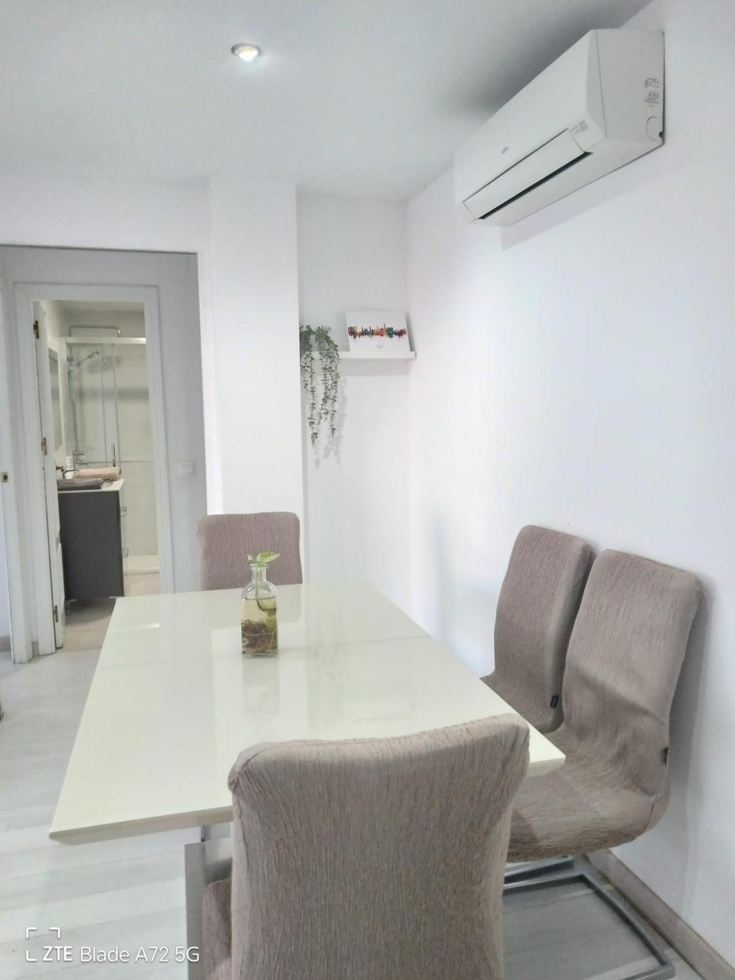 Ferienwohnung Piso Con Parkinprivado Y A10Minutosdelaplayaandando Málaga Exterior foto